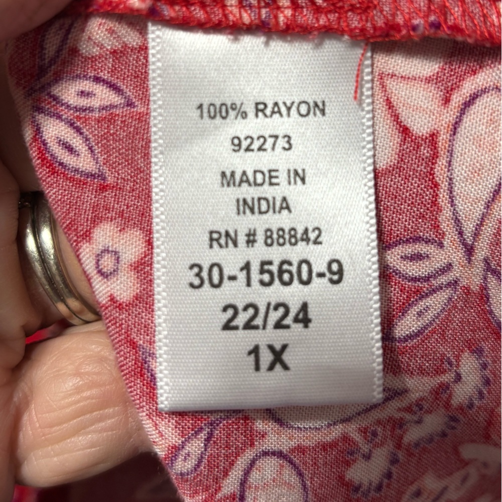 Woman Within 22/24 1X Floral Red Top 3/4 L sleeves button at cuff 30”L 24” p2p - Picture 6 of 9
